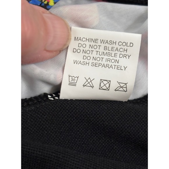 Black Floral One Piece Swimsuit Halter Neck‎ Tie Back Size M
A771 - Picture 4 of 4